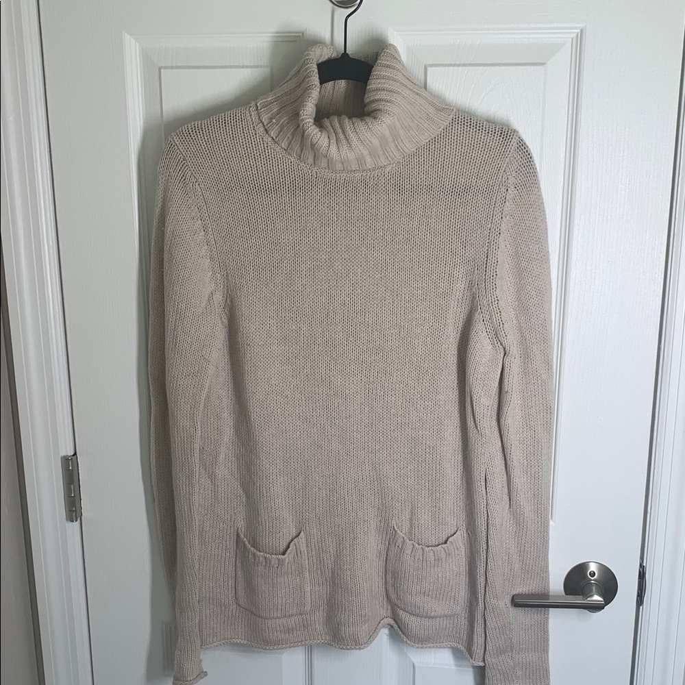Boden 100% wool oatmeal turtleneck sweater with front pockets size 10